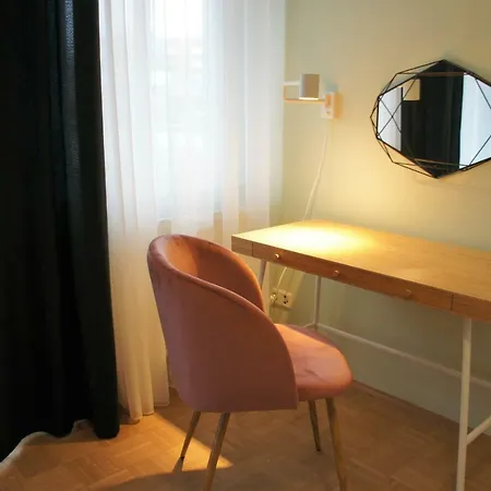 Apartment Terrace By Bestchoice - Free Parking - Self Check-in